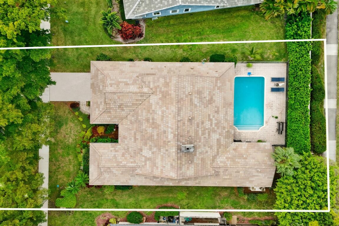 2413 NW 40th Circle