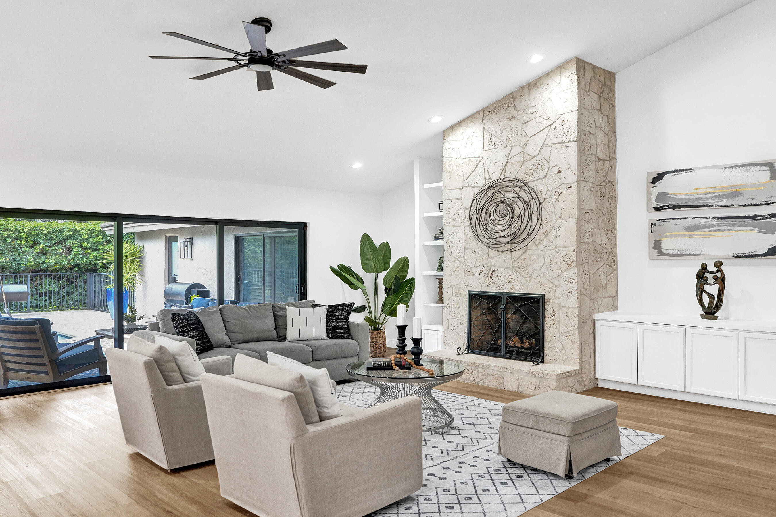 2413 NW 40th Circle