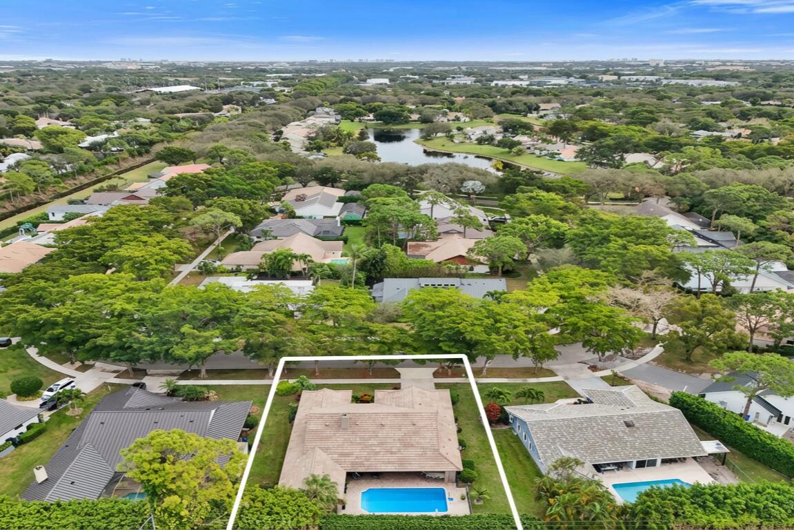 2413 NW 40th Circle