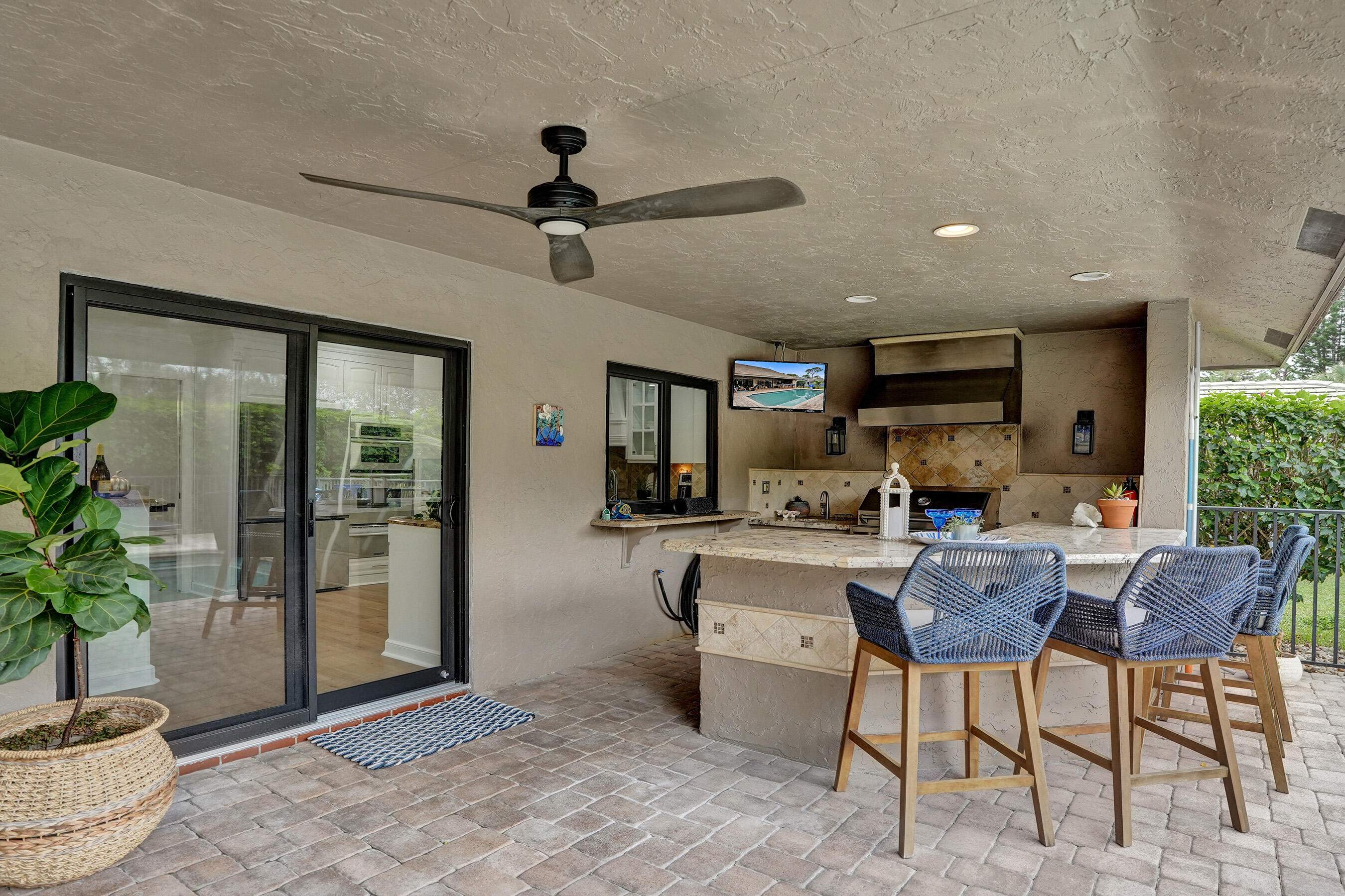 2413 NW 40th Circle