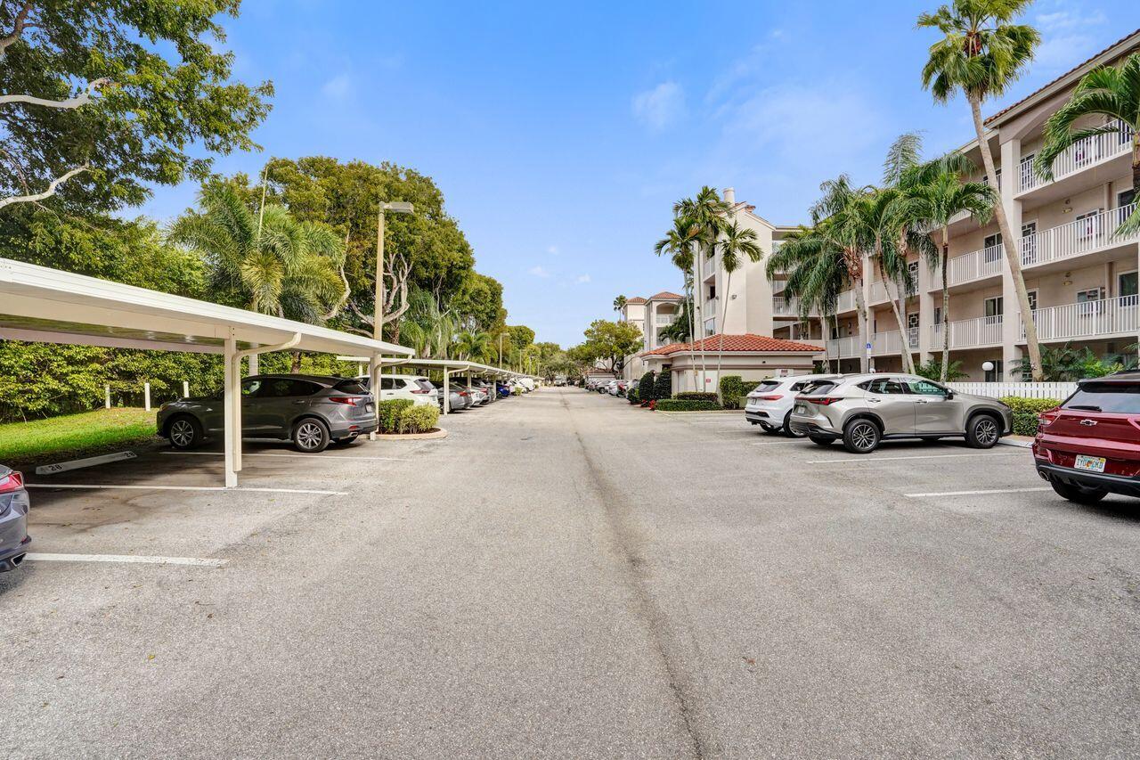 6096 Huntwick Terrace 307