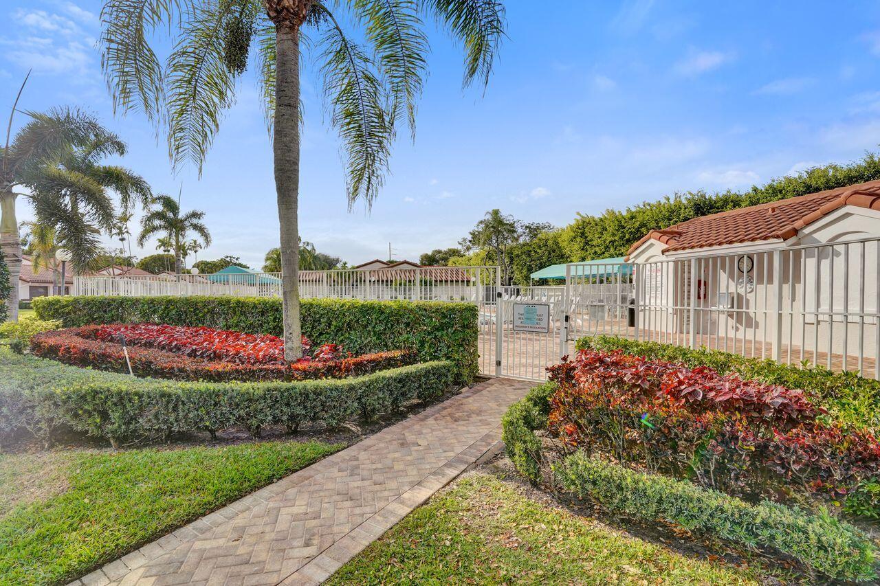 6096 Huntwick Terrace 307