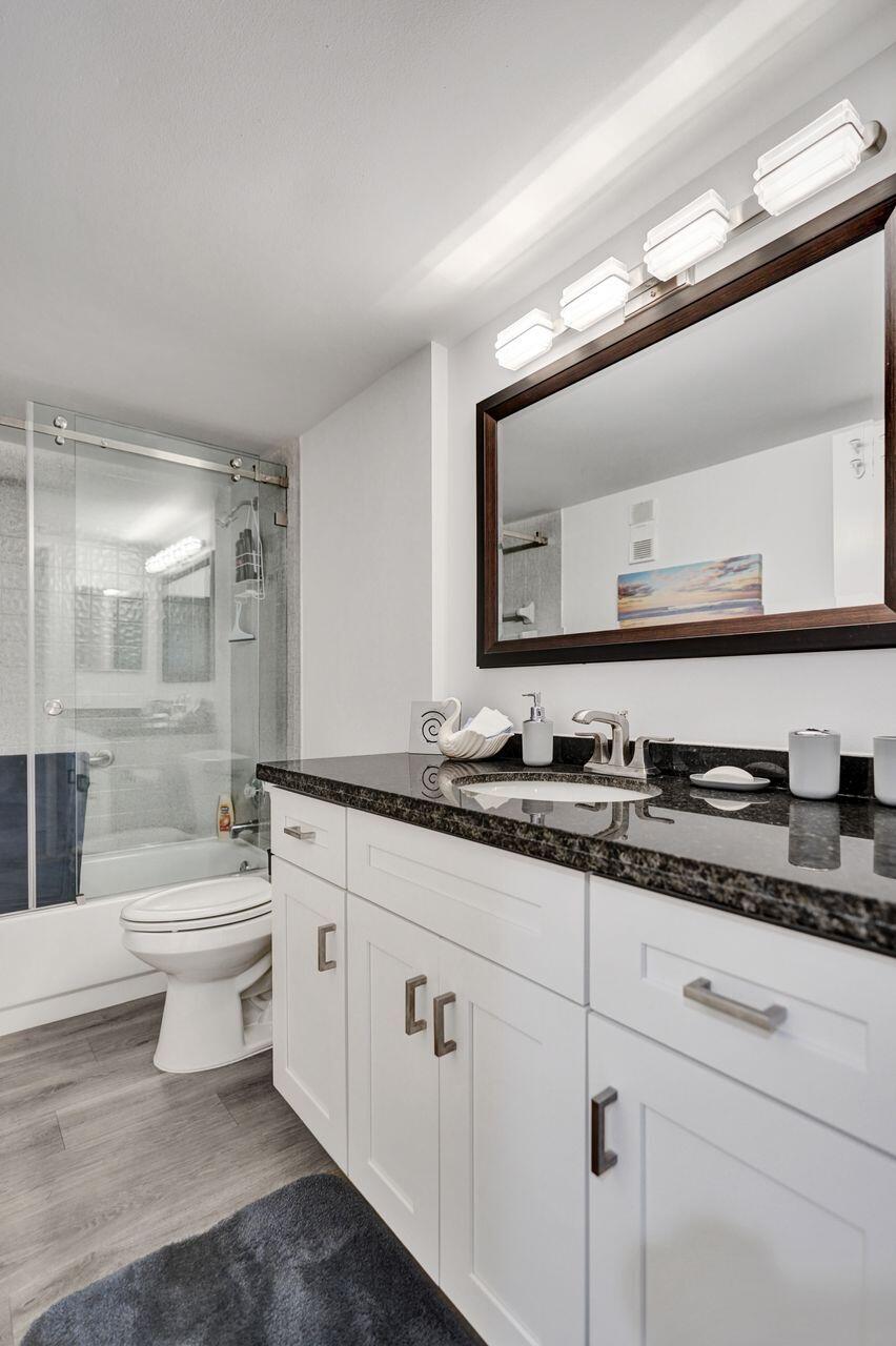 6096 Huntwick Terrace 307