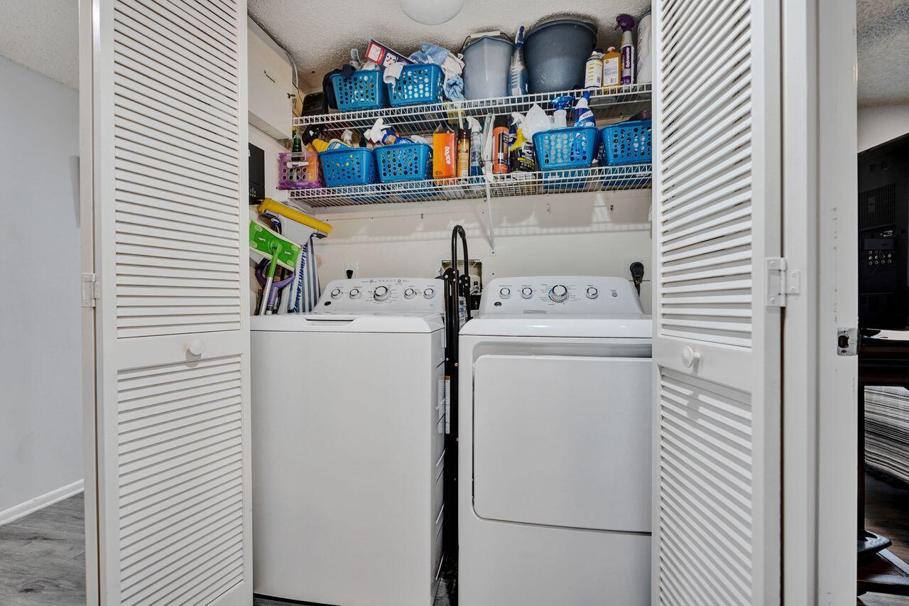 6096 Huntwick Terrace 307