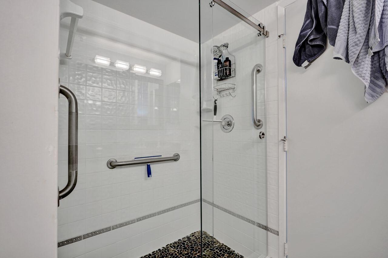 6096 Huntwick Terrace 307