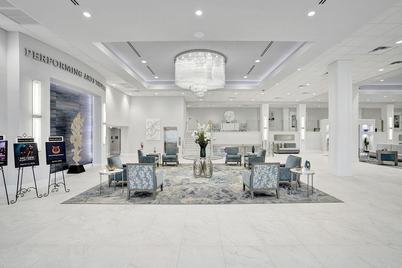 6096 Huntwick Terrace 307