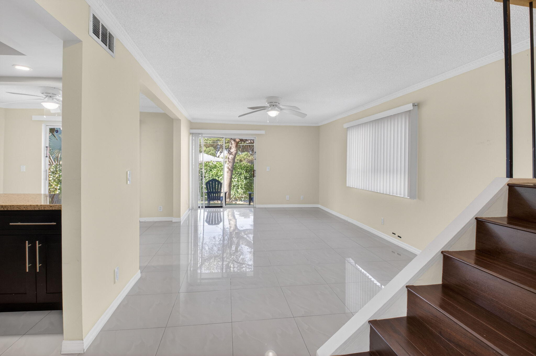 7200 NW 2nd Avenue 1620