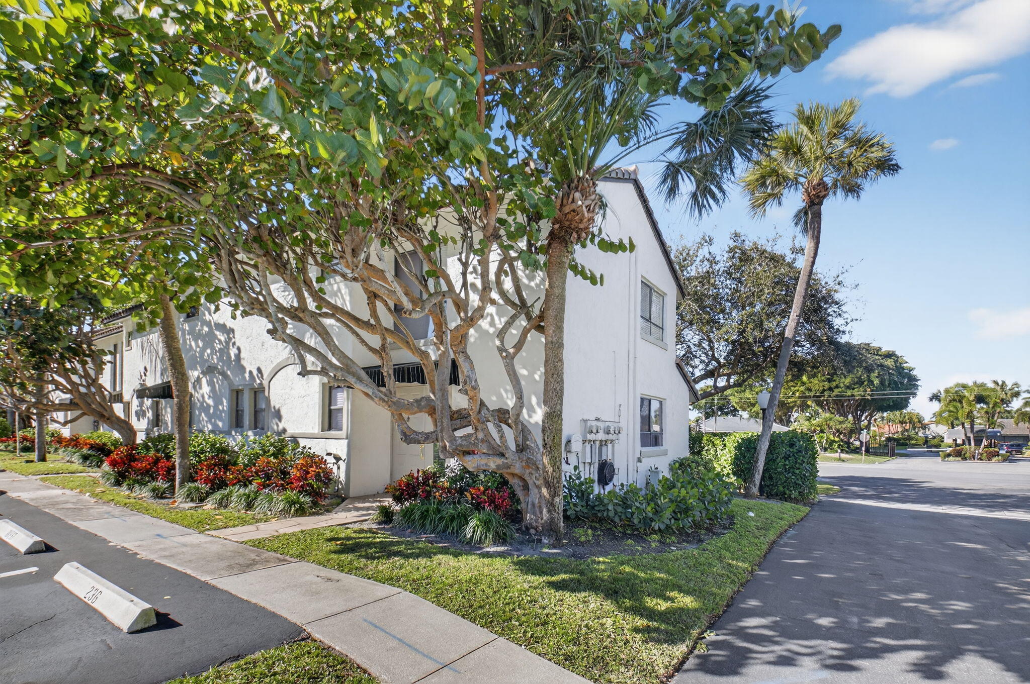 7200 NW 2nd Avenue 1620