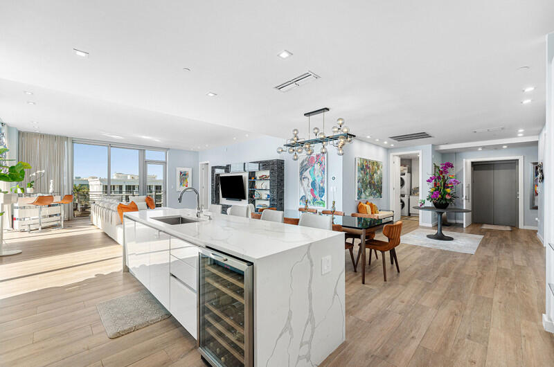 41 Isle Of Venice Drive Ph 502