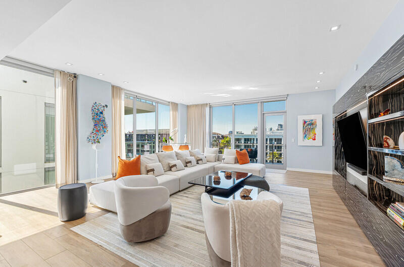 41 Isle Of Venice Drive Ph 502