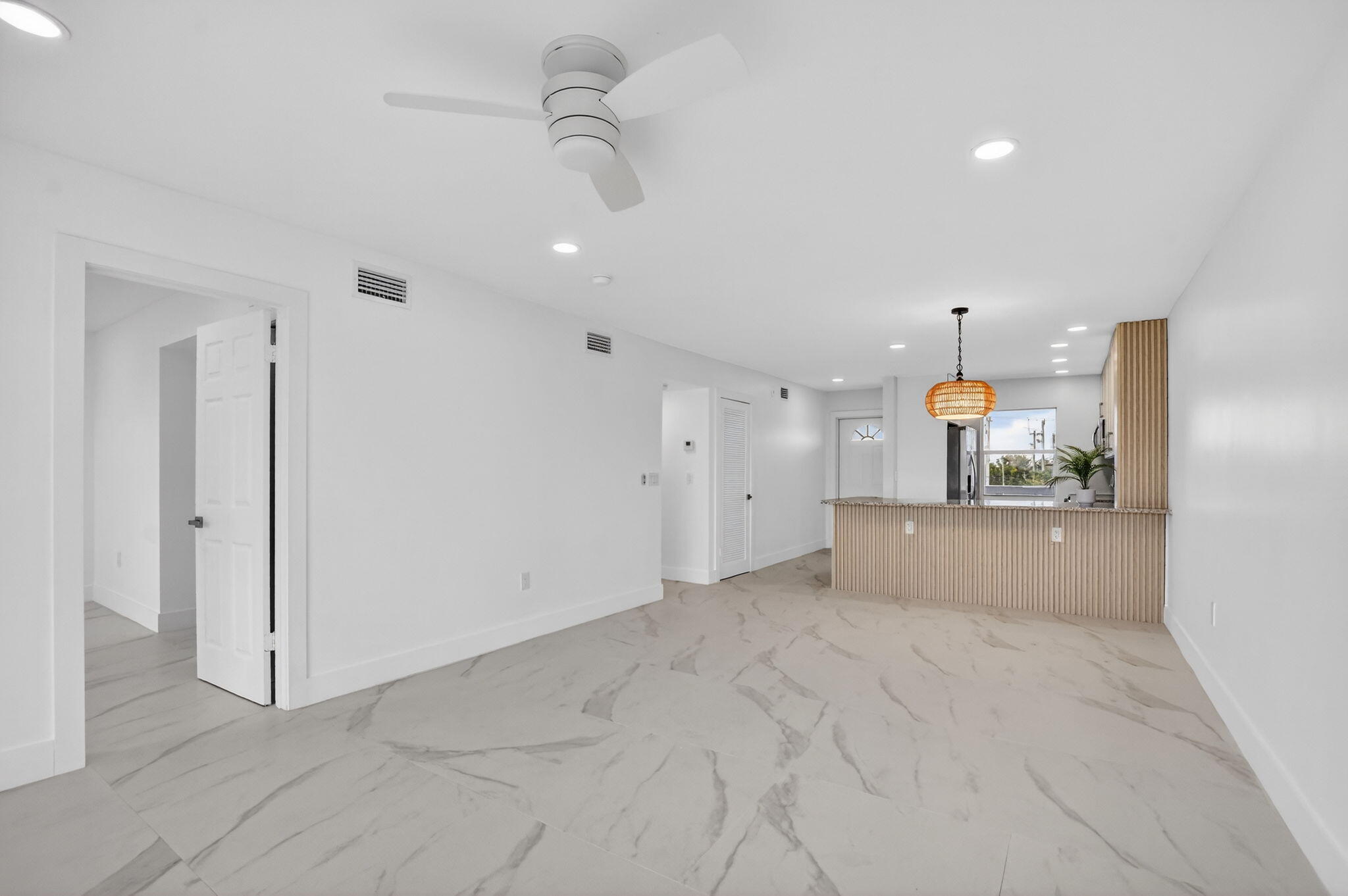 9880 Marina Boulevard 1536