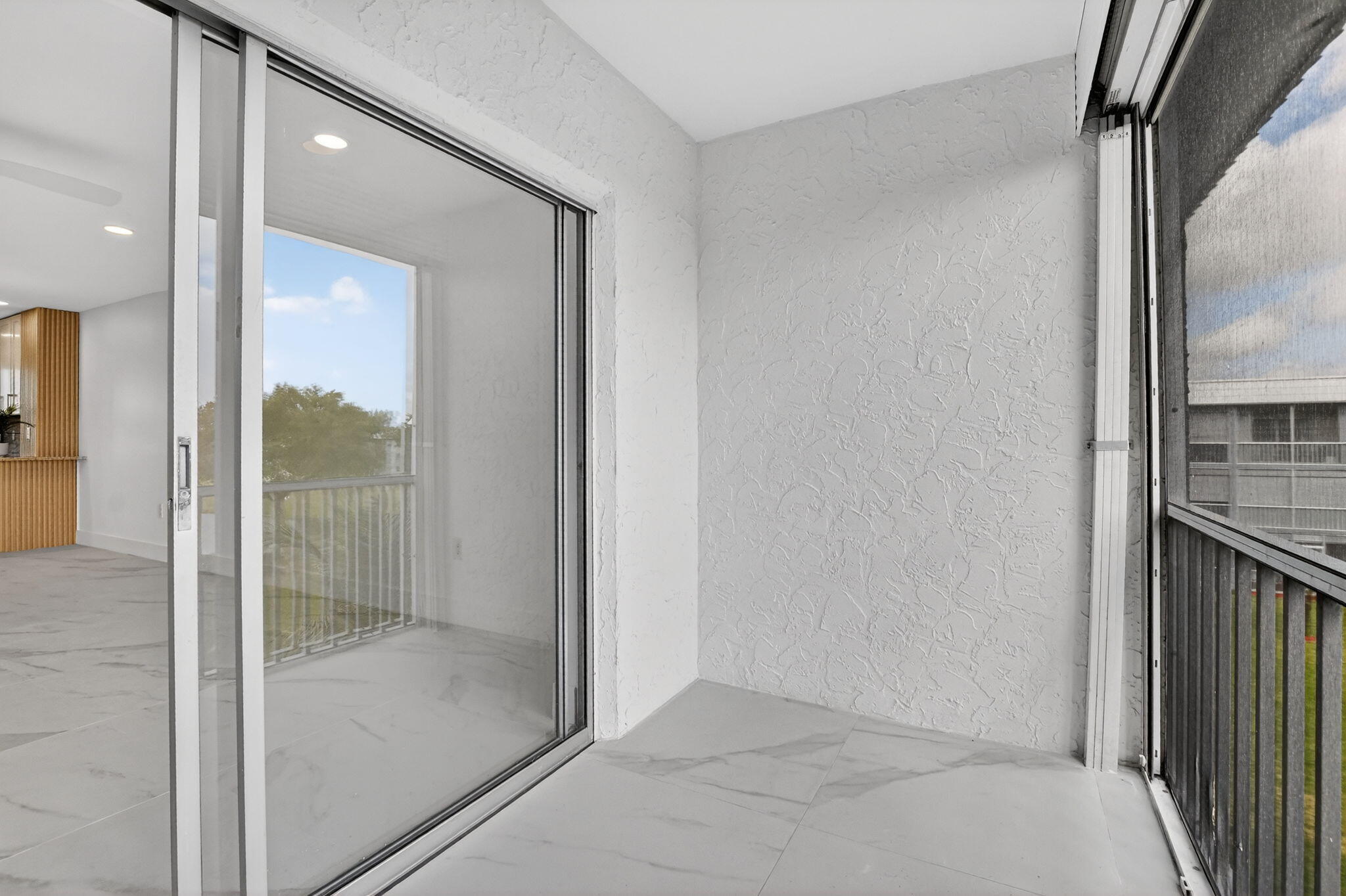 9880 Marina Boulevard 1536