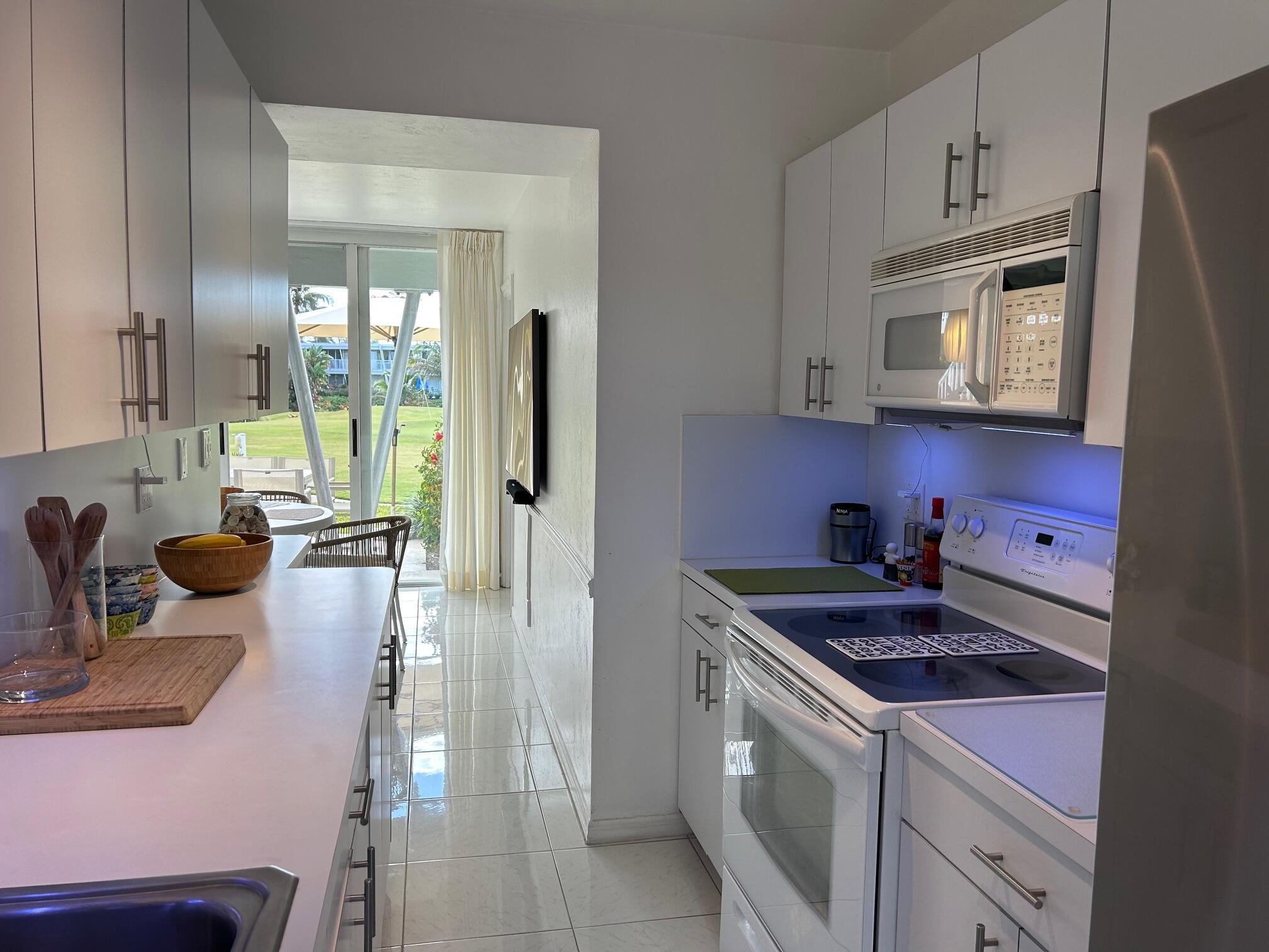 1221 Hillsboro Mile 42a