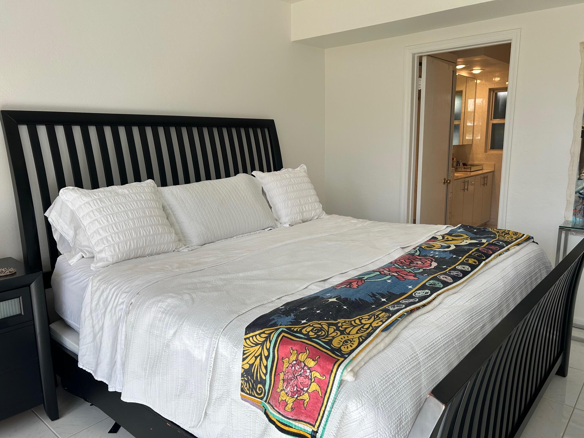 1221 Hillsboro Mile 42a