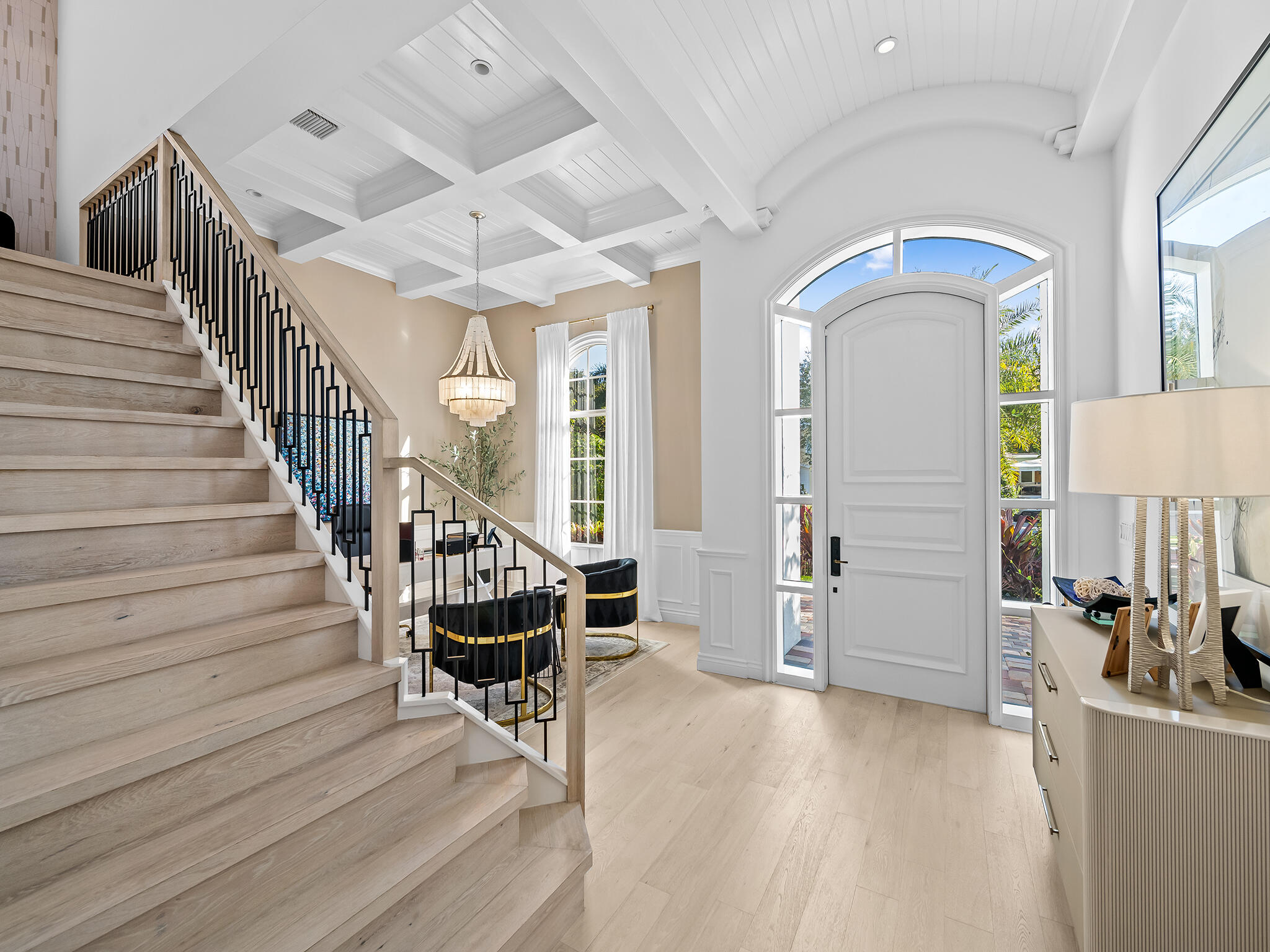 1025 Vista Del Mar Drive N