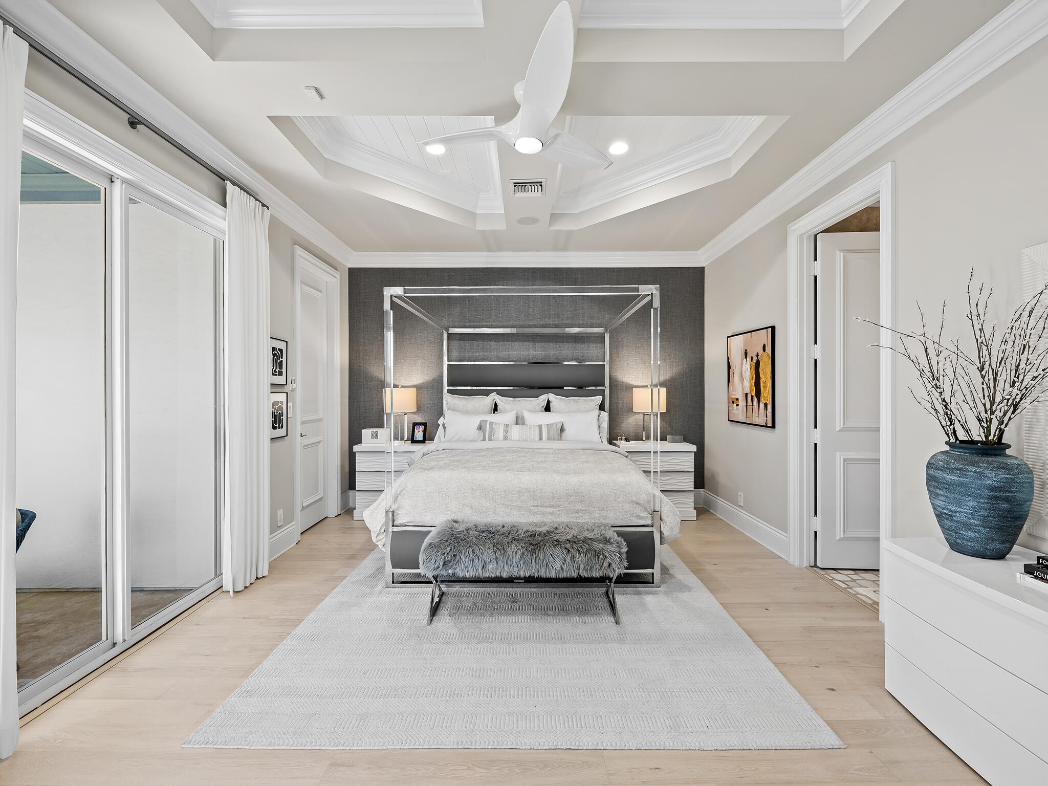 1025 Vista Del Mar Drive N