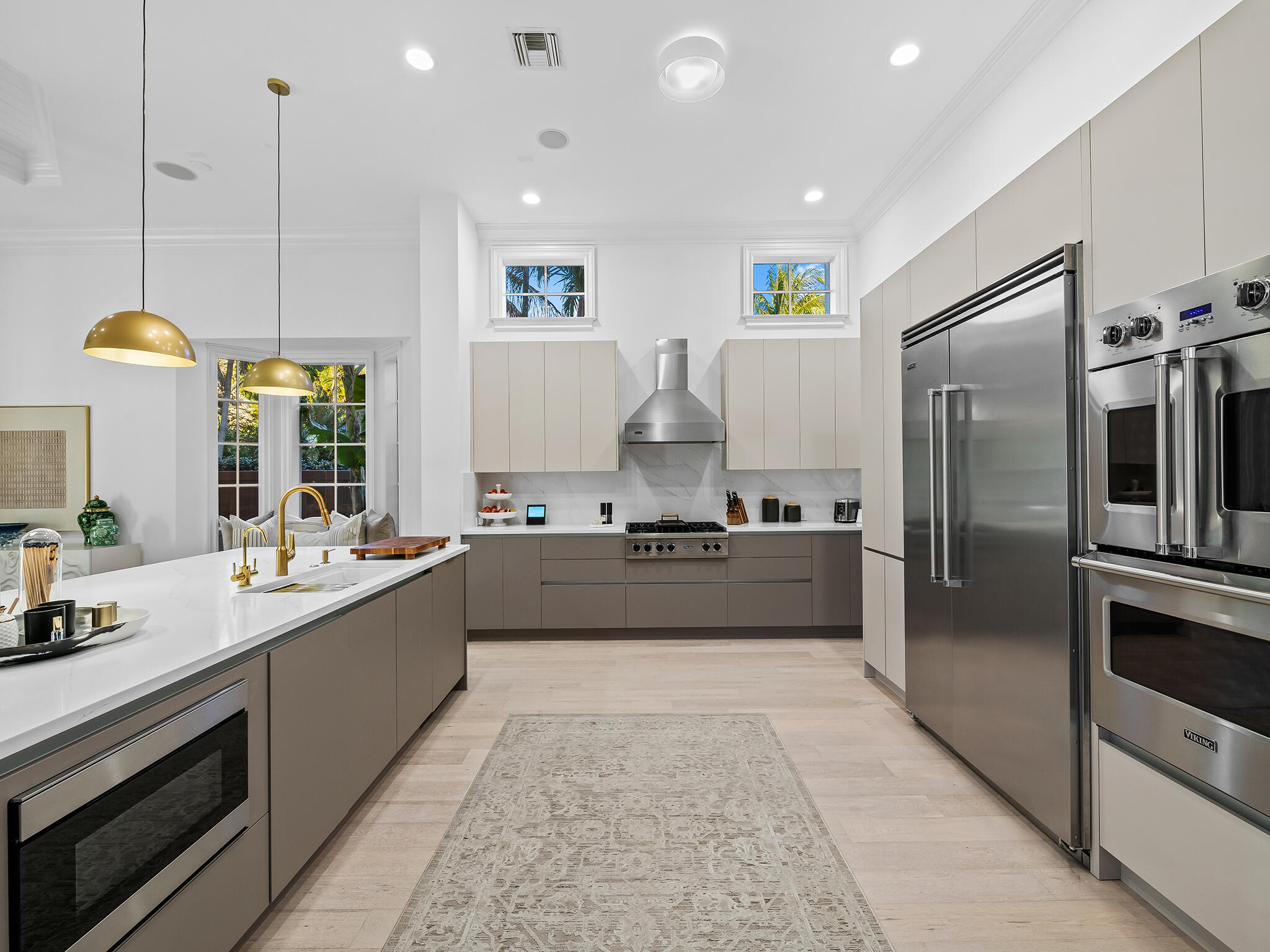 1025 Vista Del Mar Drive N