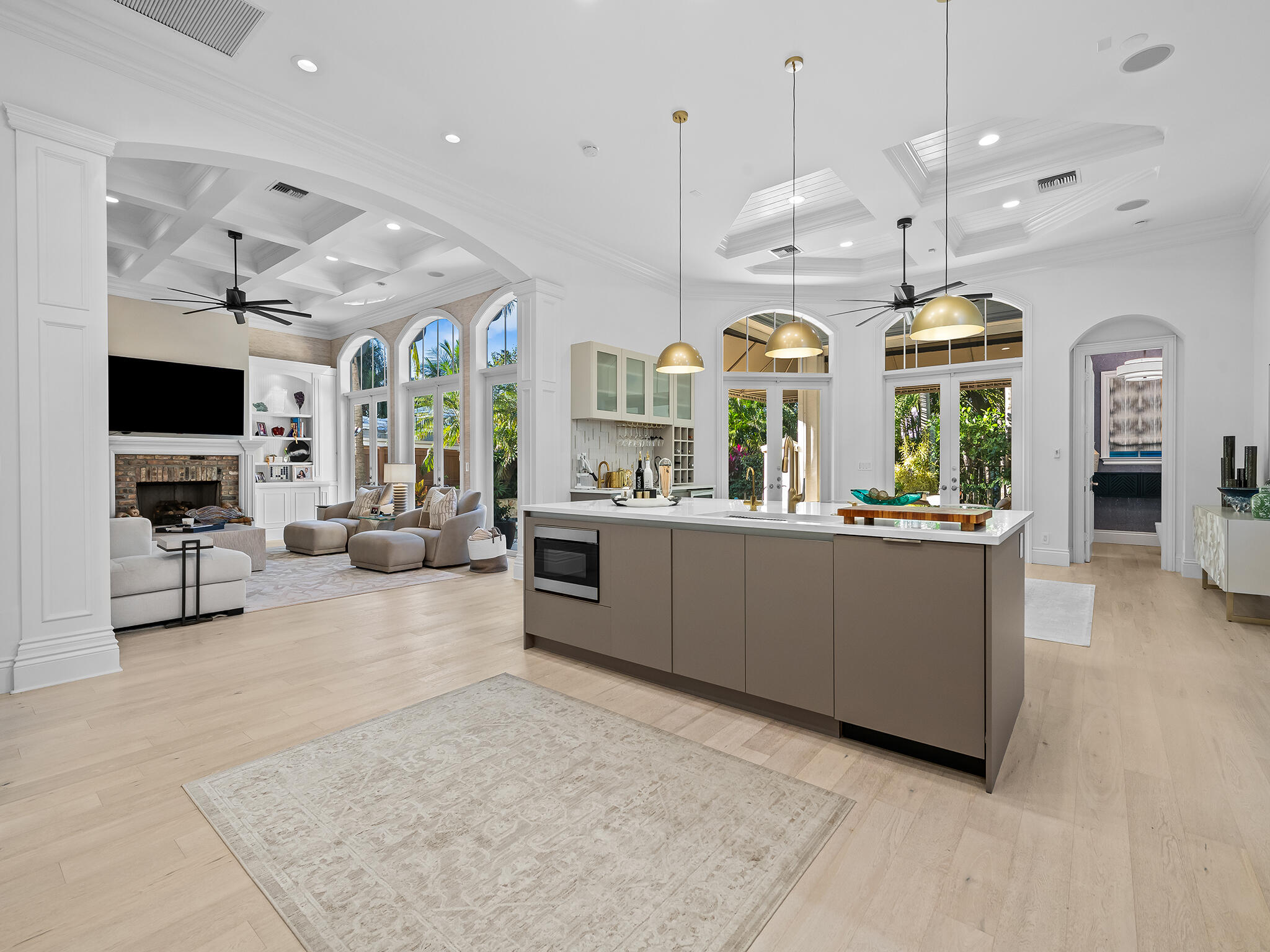 1025 Vista Del Mar Drive N