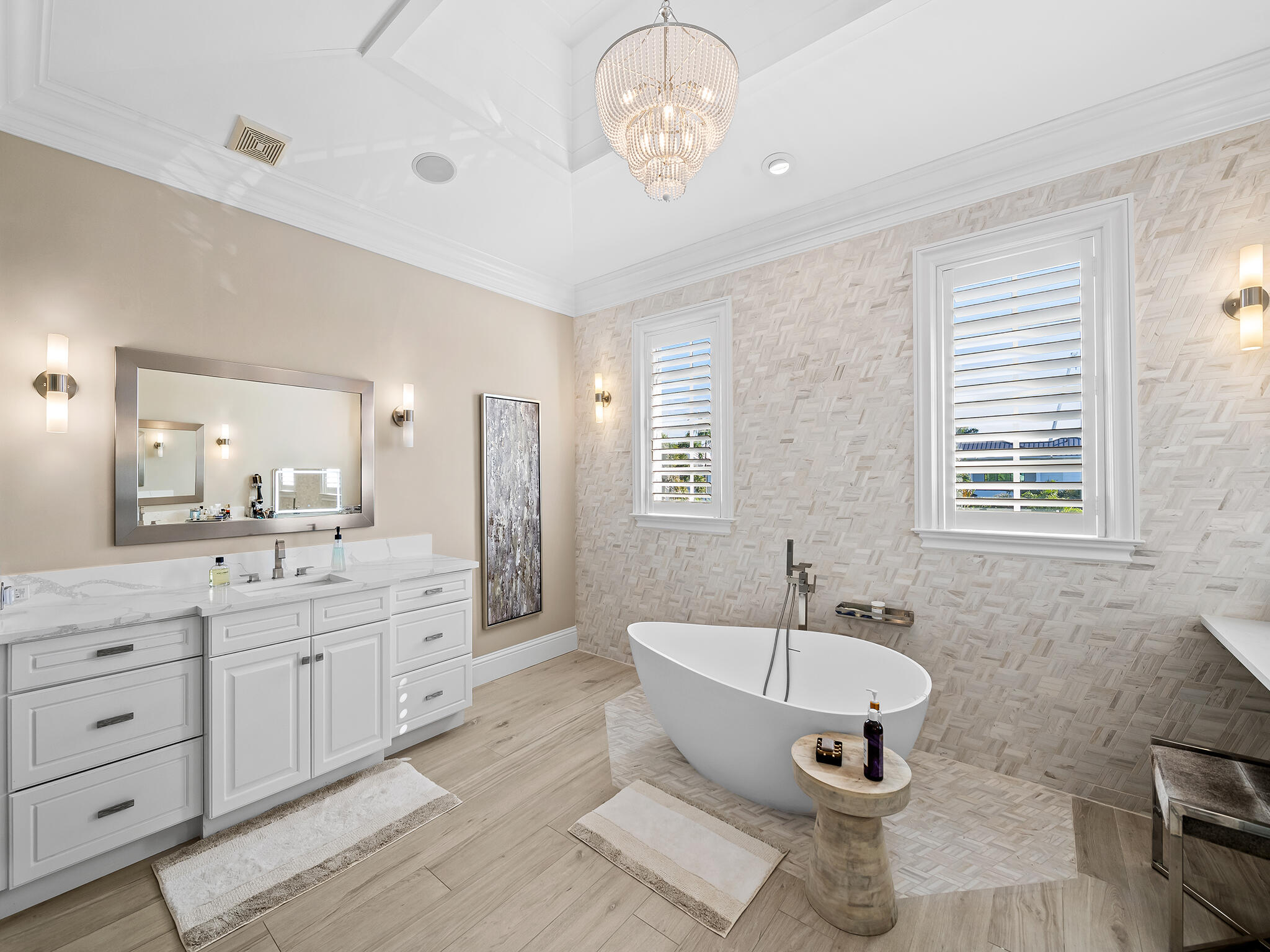 1025 Vista Del Mar Drive N