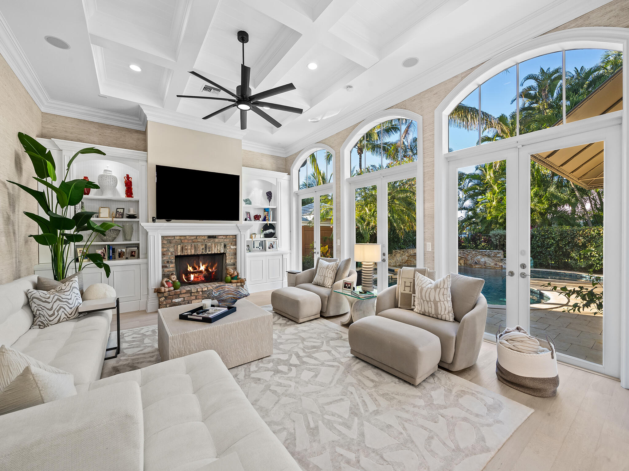 1025 Vista Del Mar Drive N