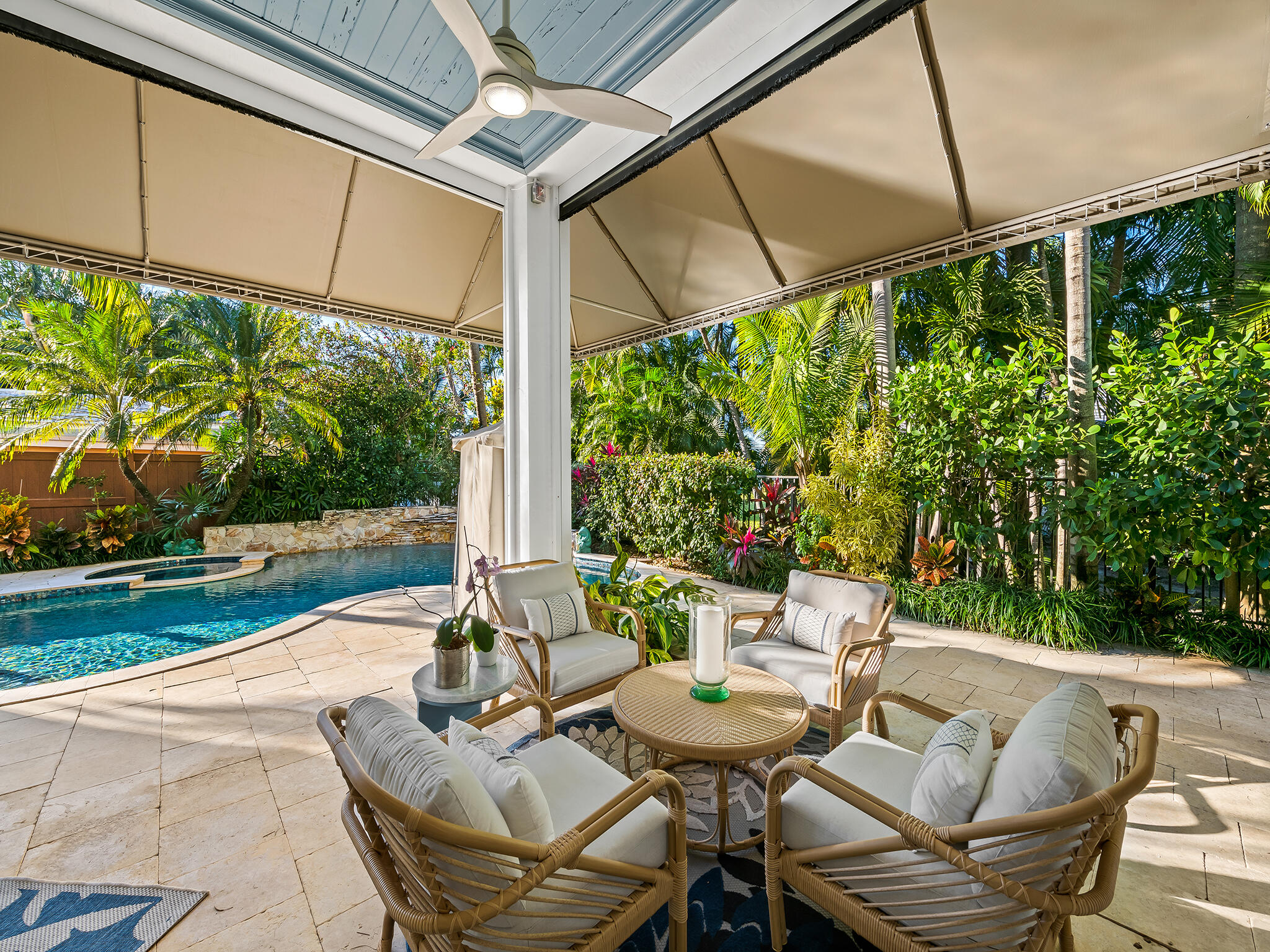 1025 Vista Del Mar Drive N