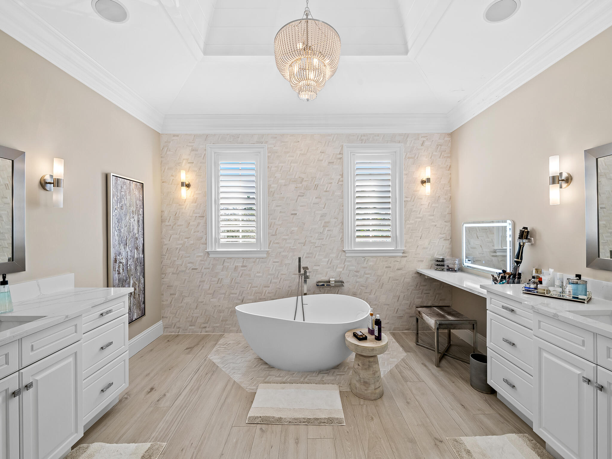 1025 Vista Del Mar Drive N