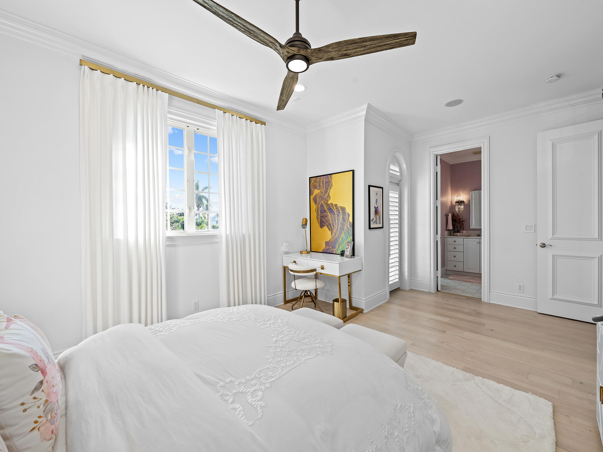 1025 Vista Del Mar Drive N