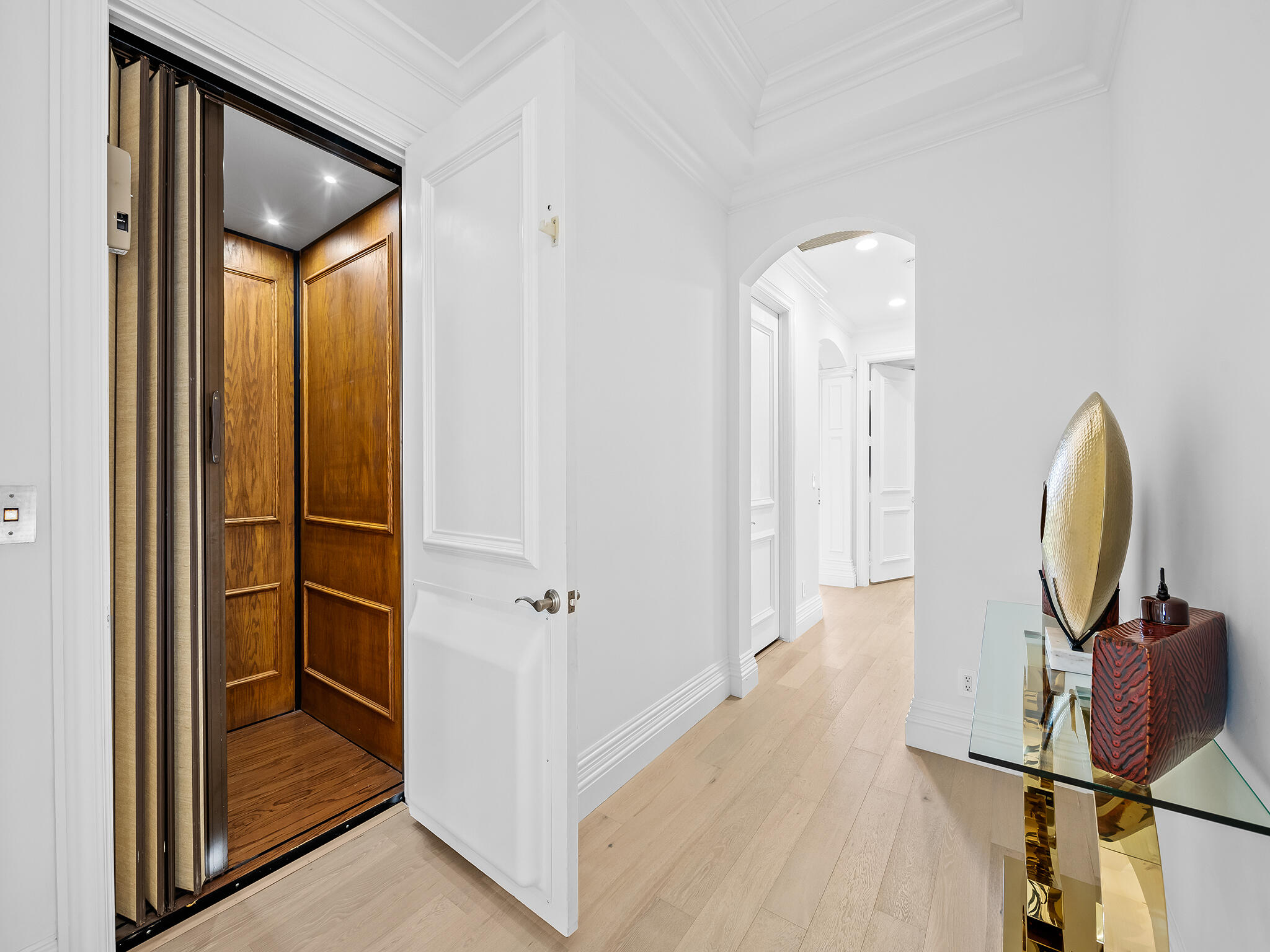 1025 Vista Del Mar Drive N