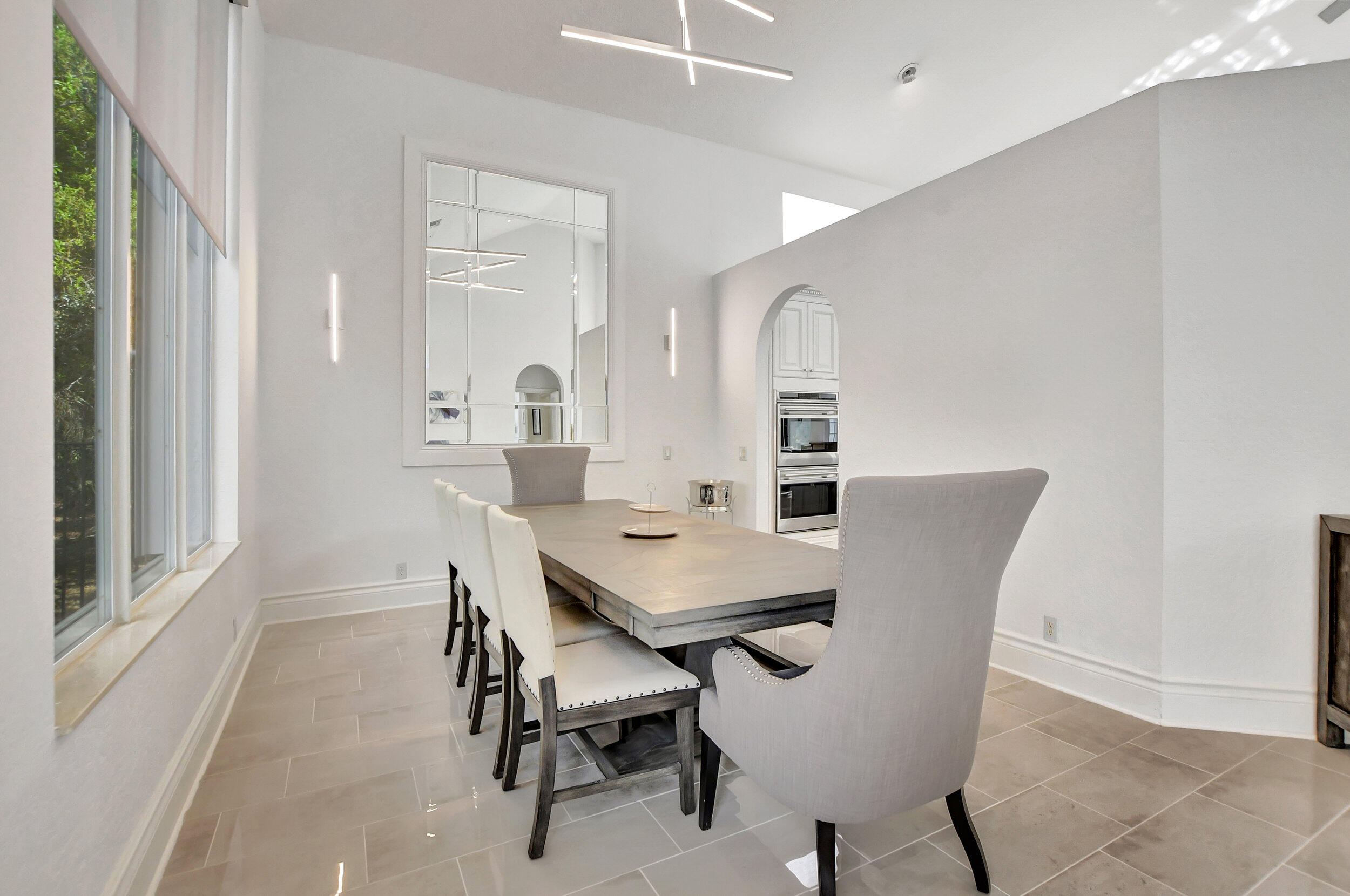 6766 Royal Orchid Circle