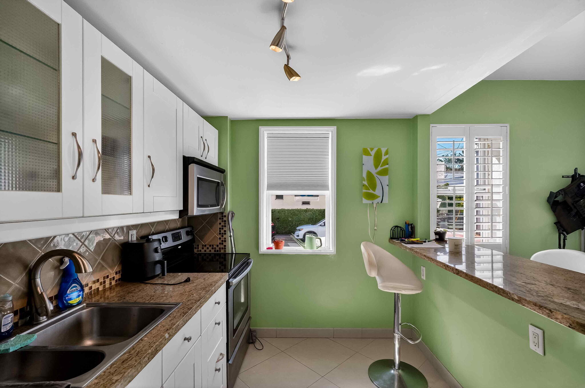 802 Euclid Avenue 104