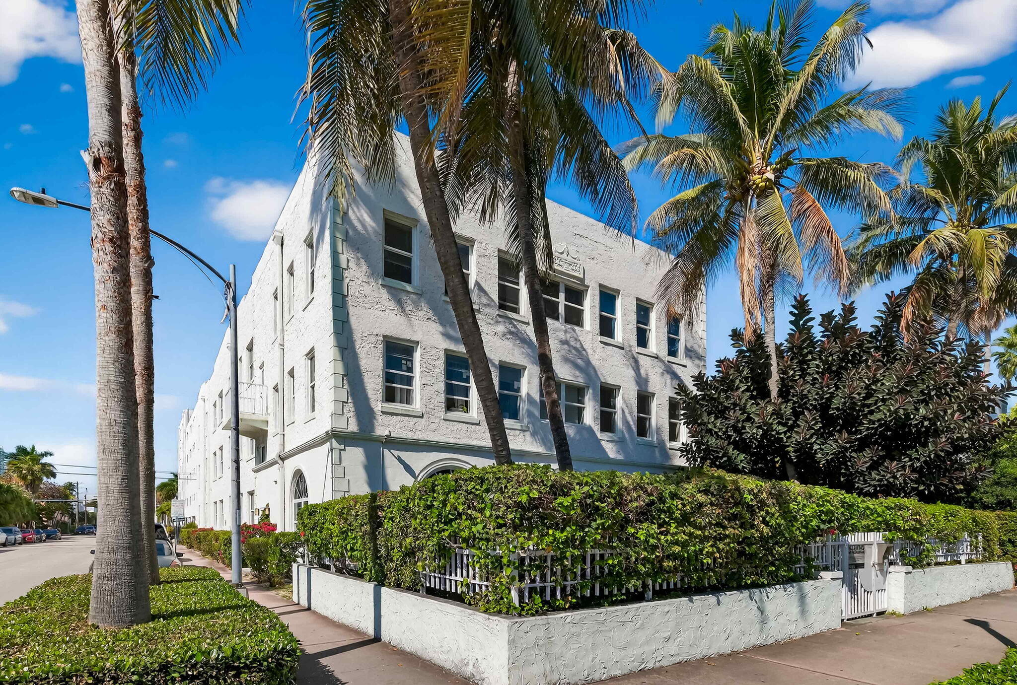 802 Euclid Avenue 104