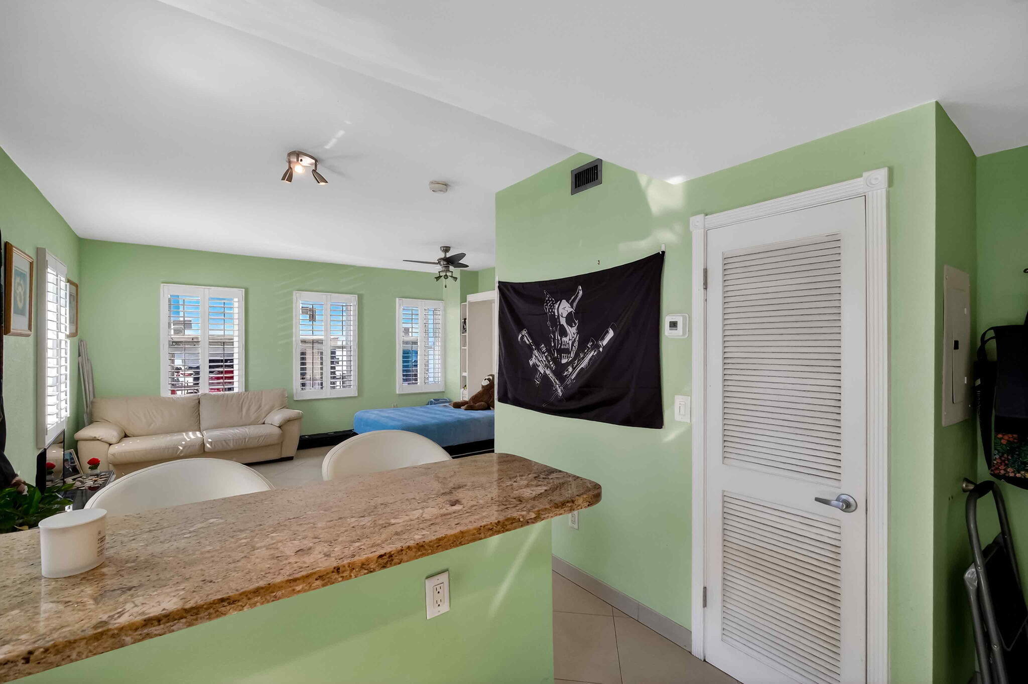 802 Euclid Avenue 104