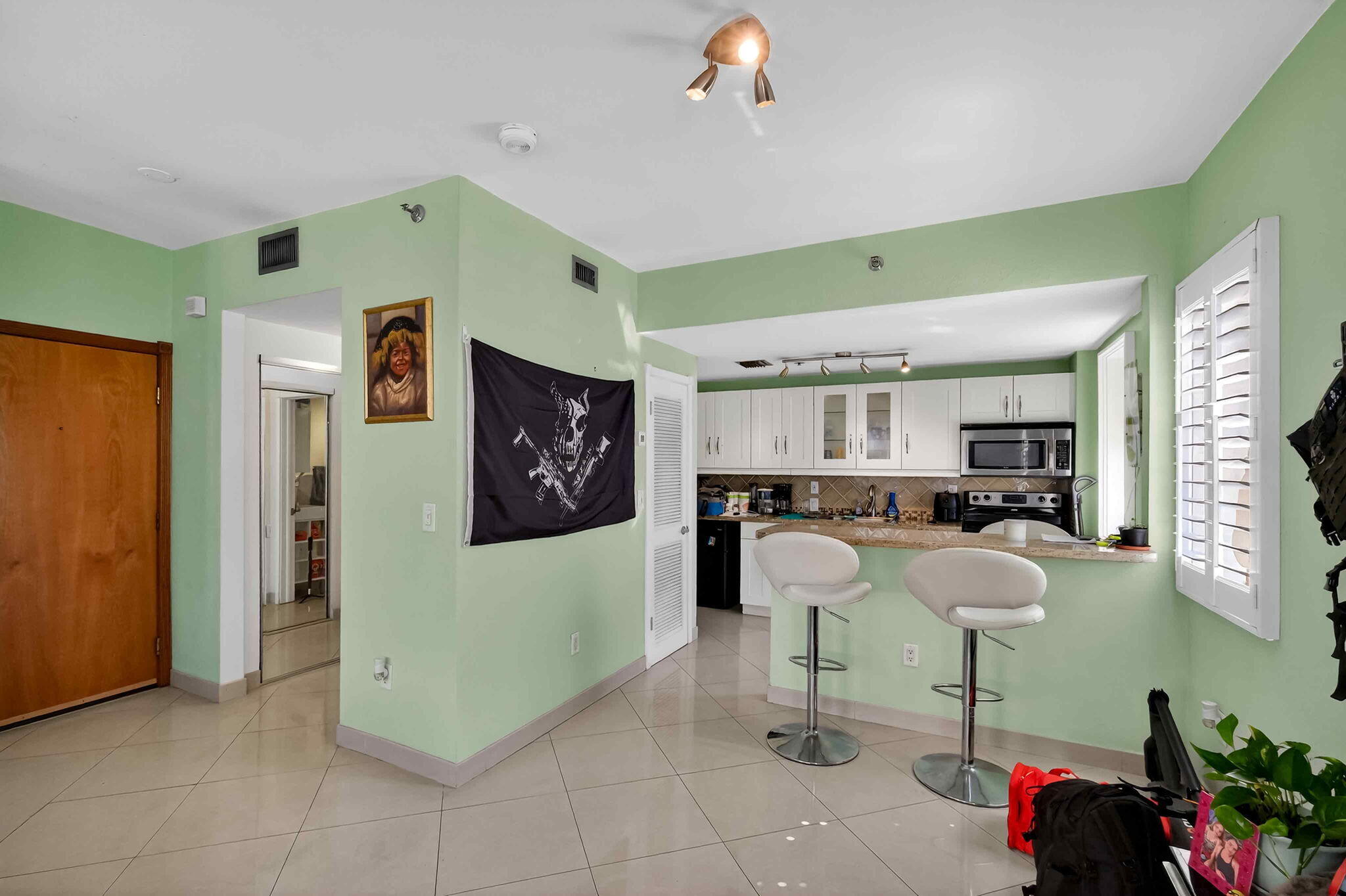 802 Euclid Avenue 104