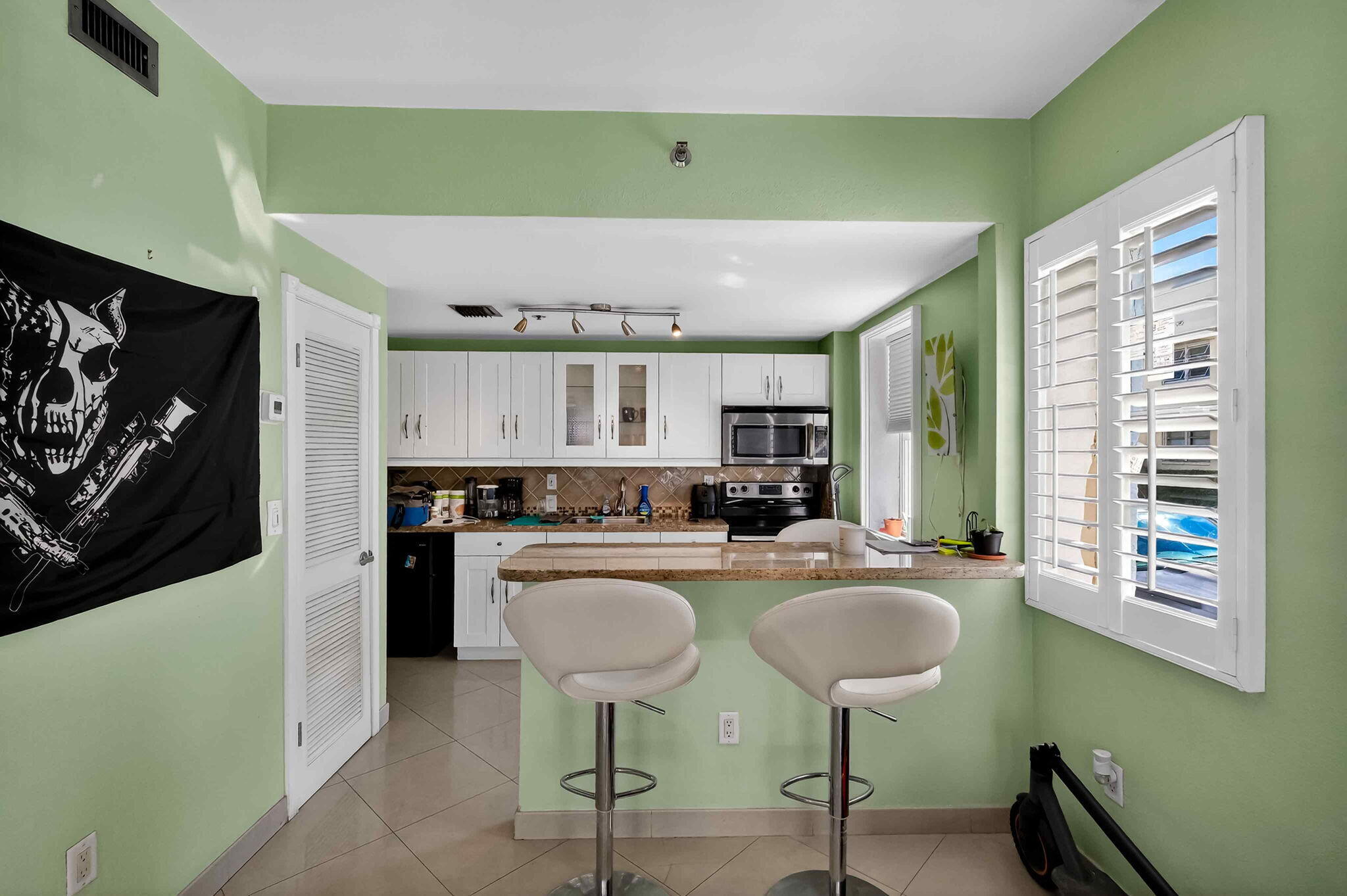 802 Euclid Avenue 104