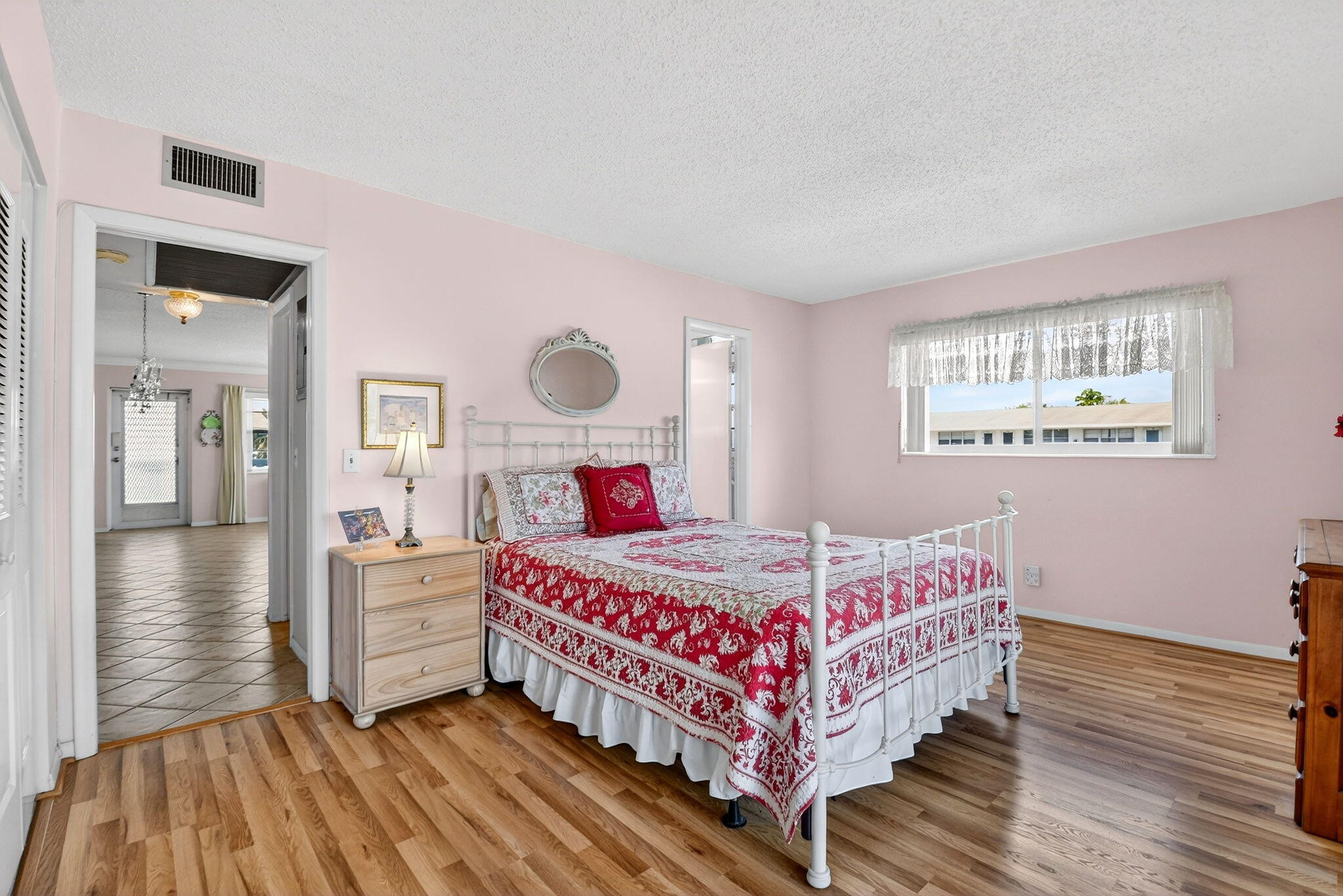 126 Kingswood F 126