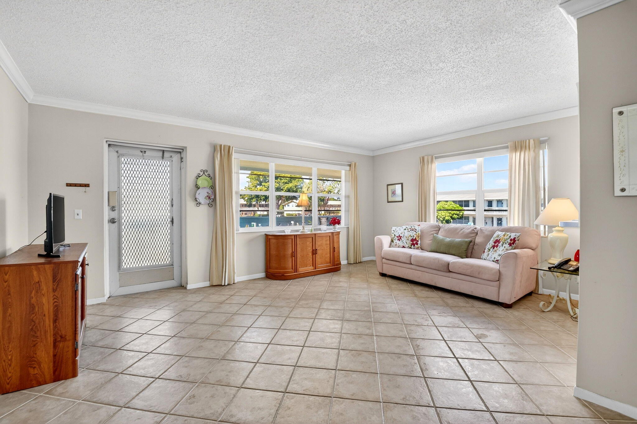 126 Kingswood F 126