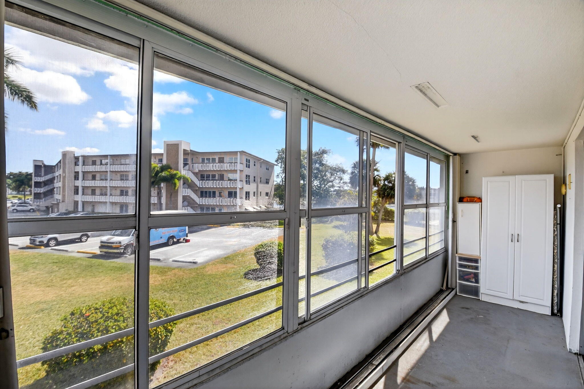126 Kingswood F 126