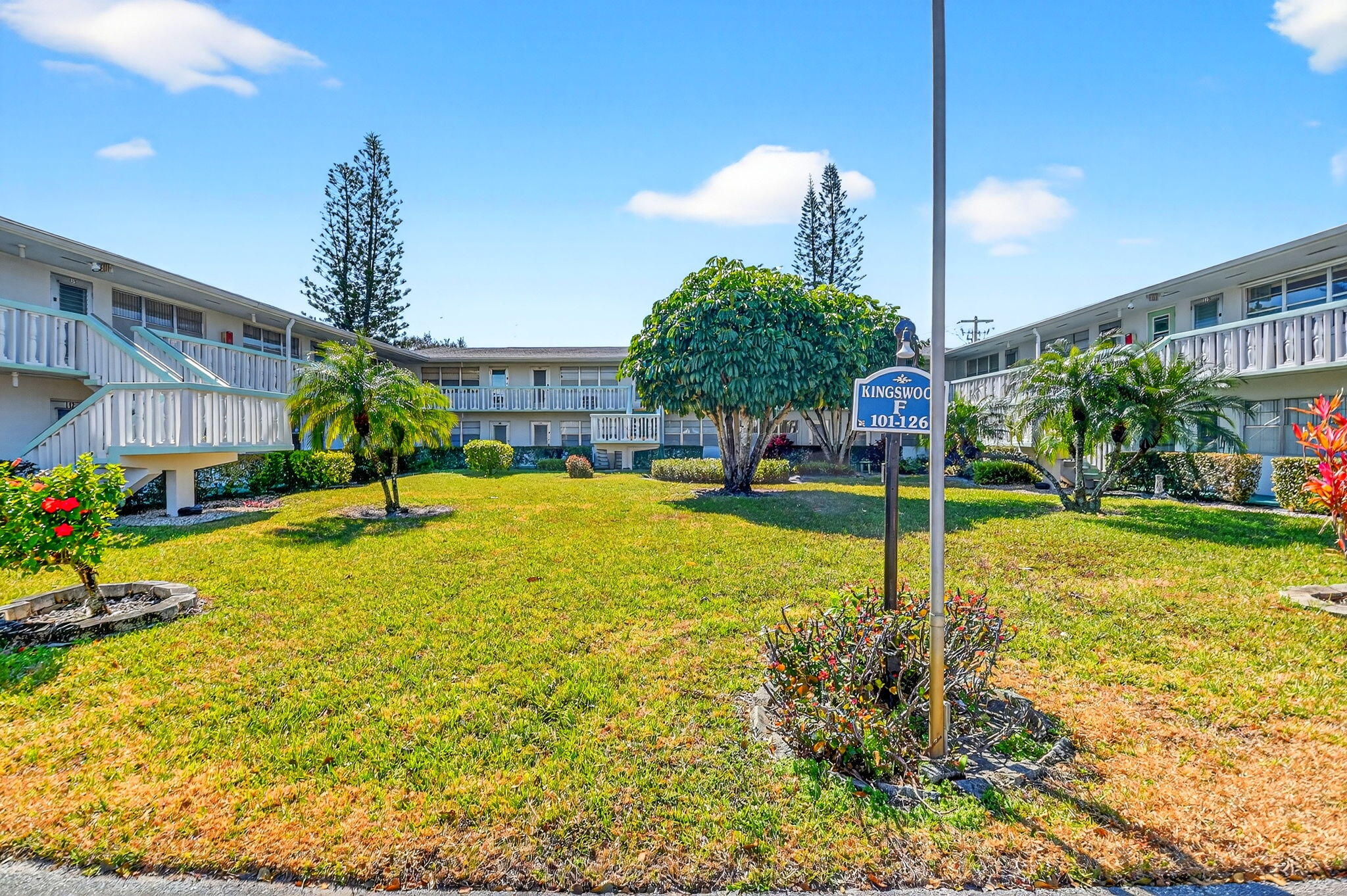 126 Kingswood F 126