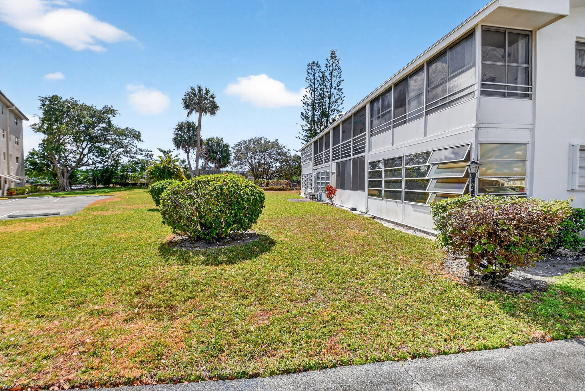 126 Kingswood F 126