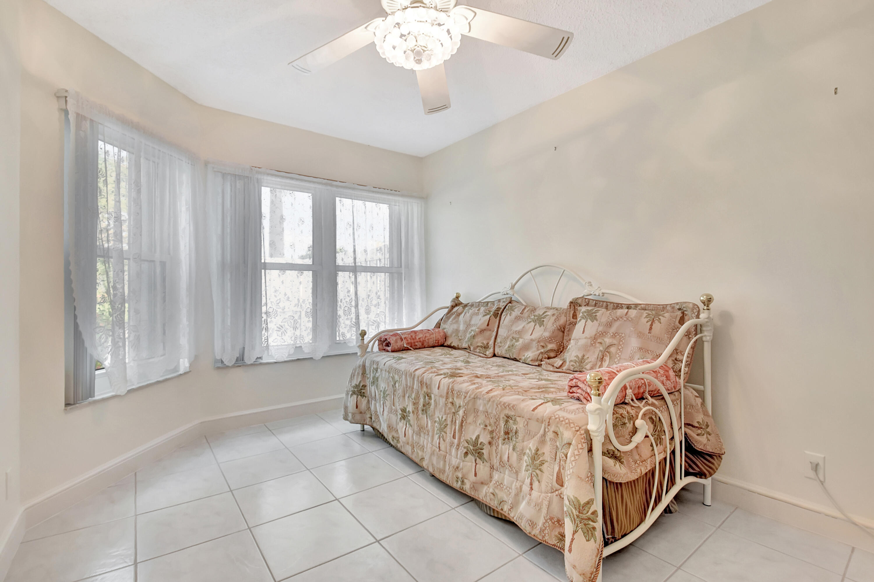 12233 Country Greens Boulevard