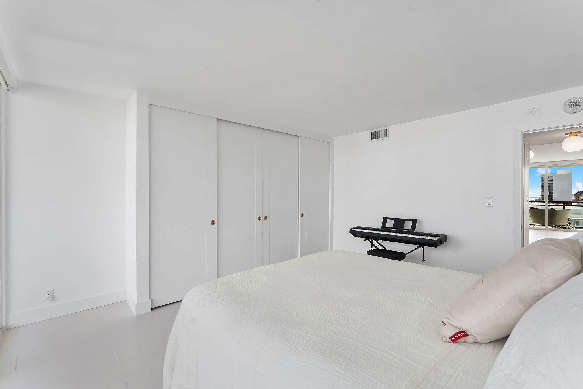 2000 S Ocean Boulevard 17g