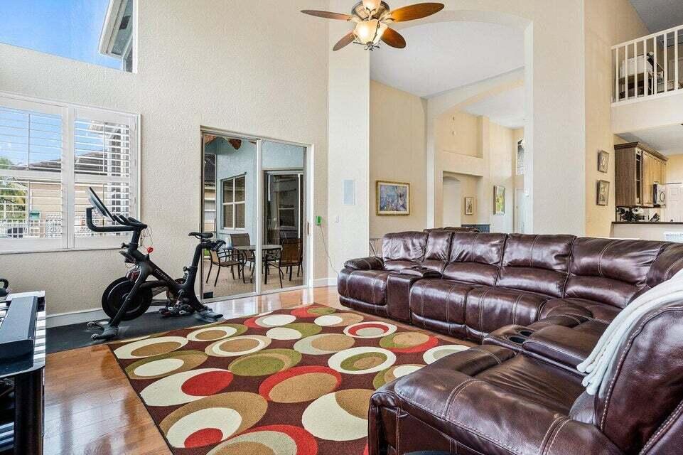 12437 Antille Drive