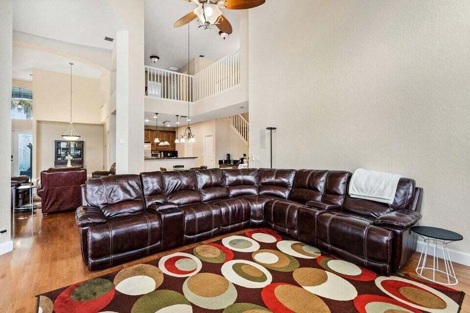 12437 Antille Drive