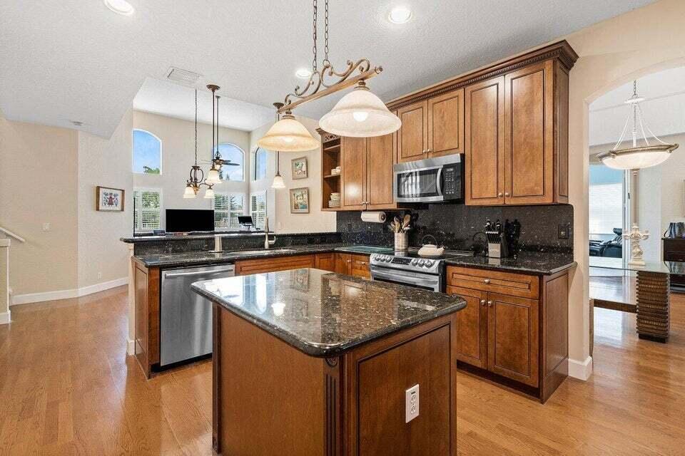 12437 Antille Drive