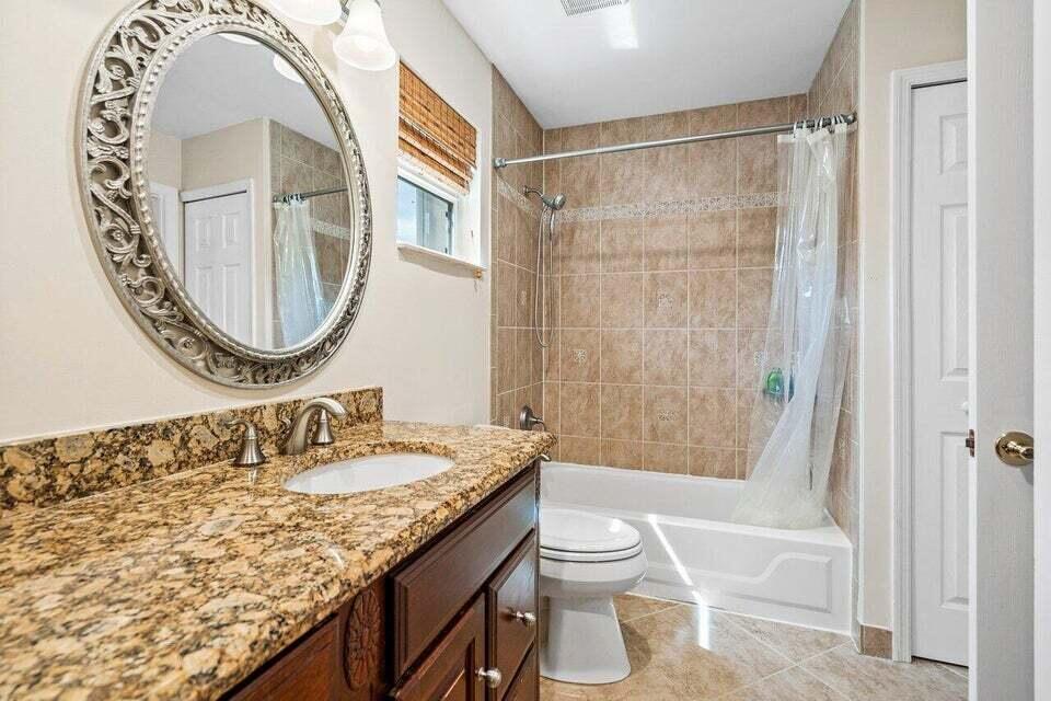 12437 Antille Drive