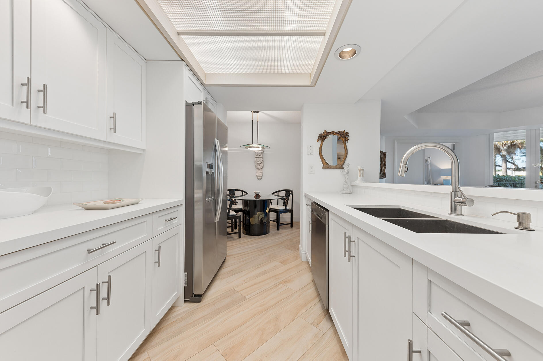 100 SE 5th Avenue 102