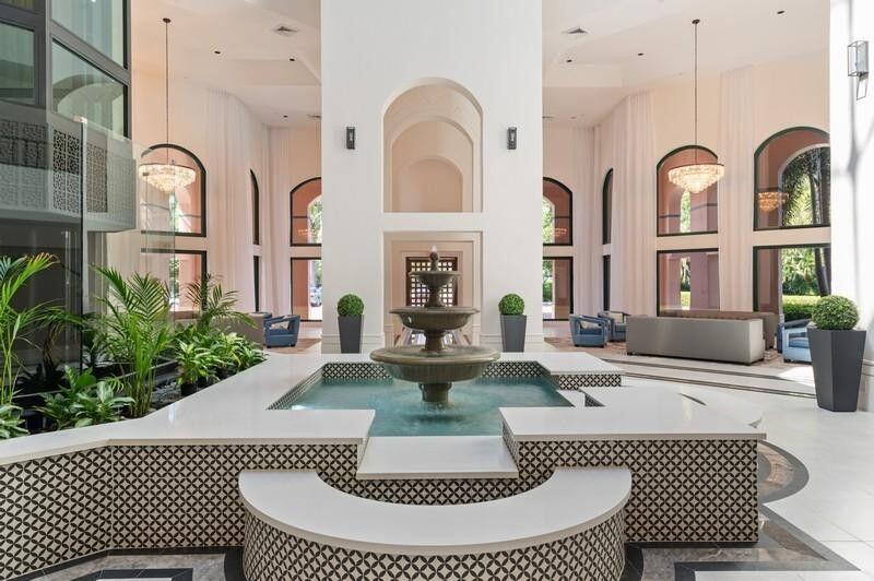 100 SE 5th Avenue 102