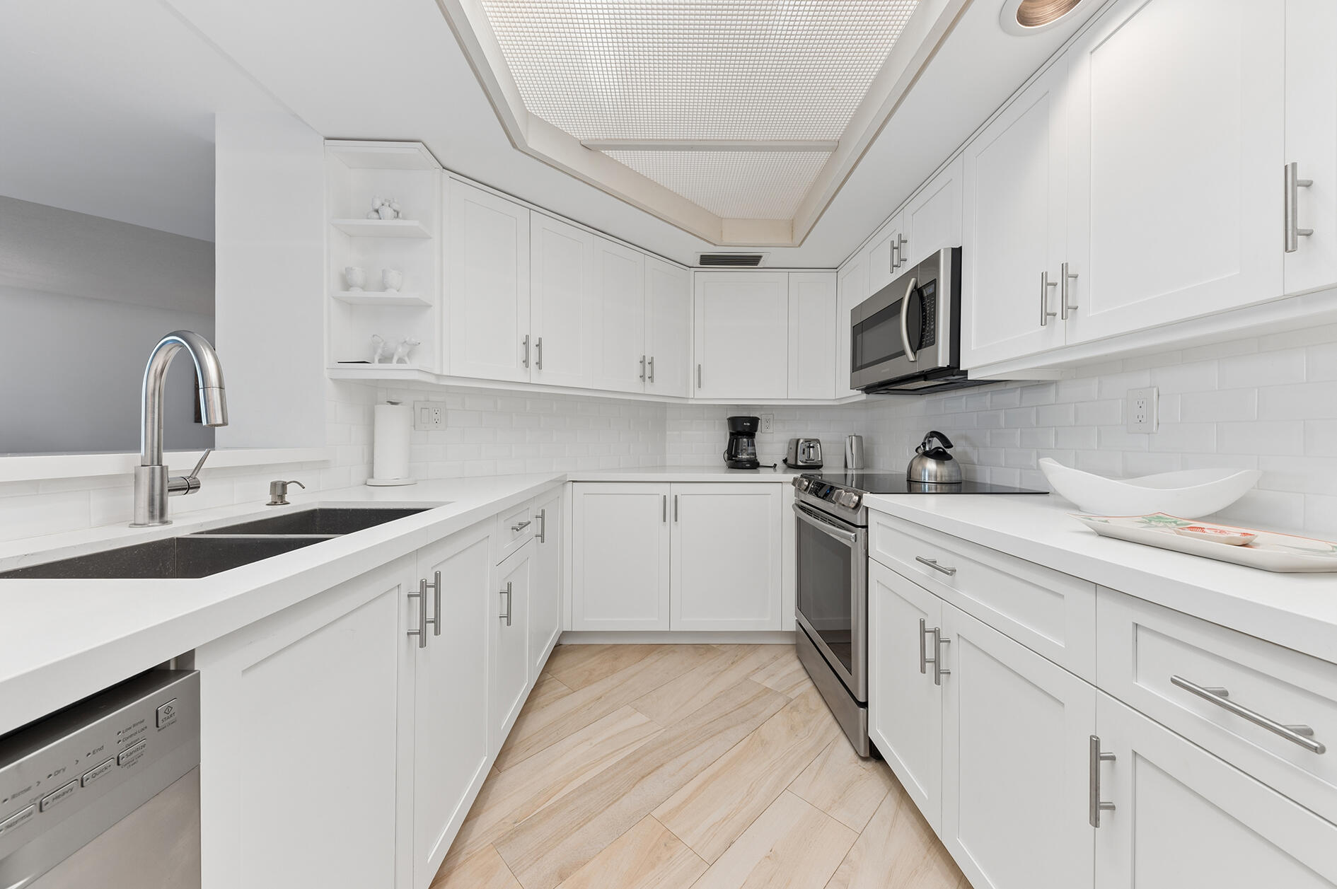 100 SE 5th Avenue 102