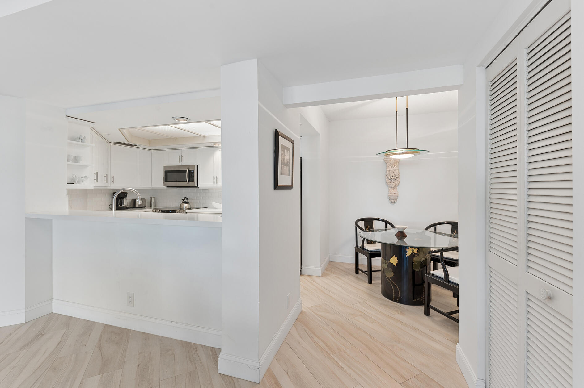 100 SE 5th Avenue 102