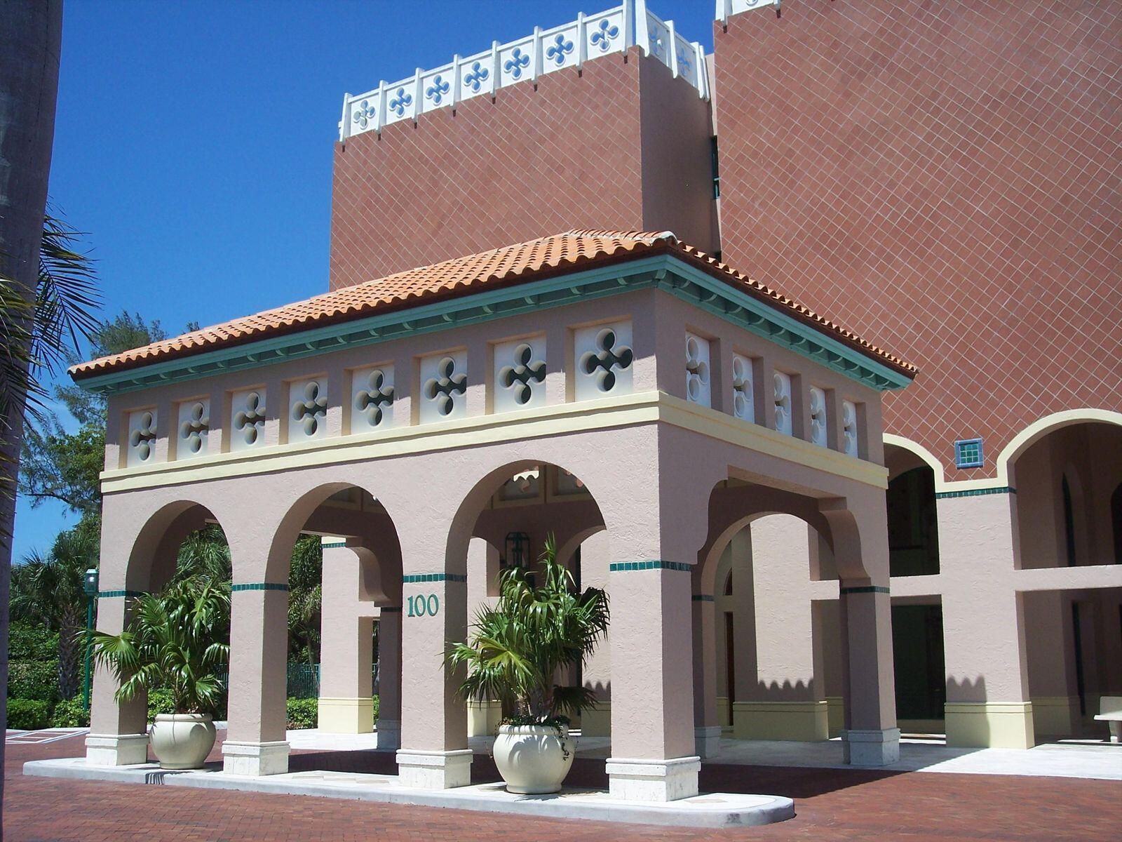 100 SE 5th Avenue 102